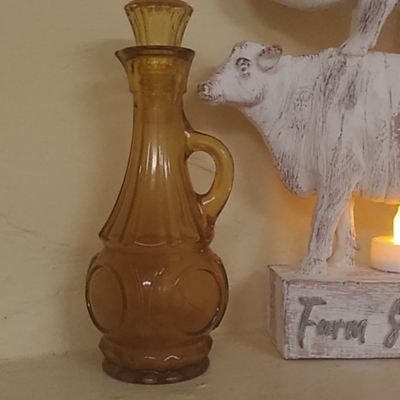 Oil/Vinegar Vintage Decanter - Picture 6 of 7